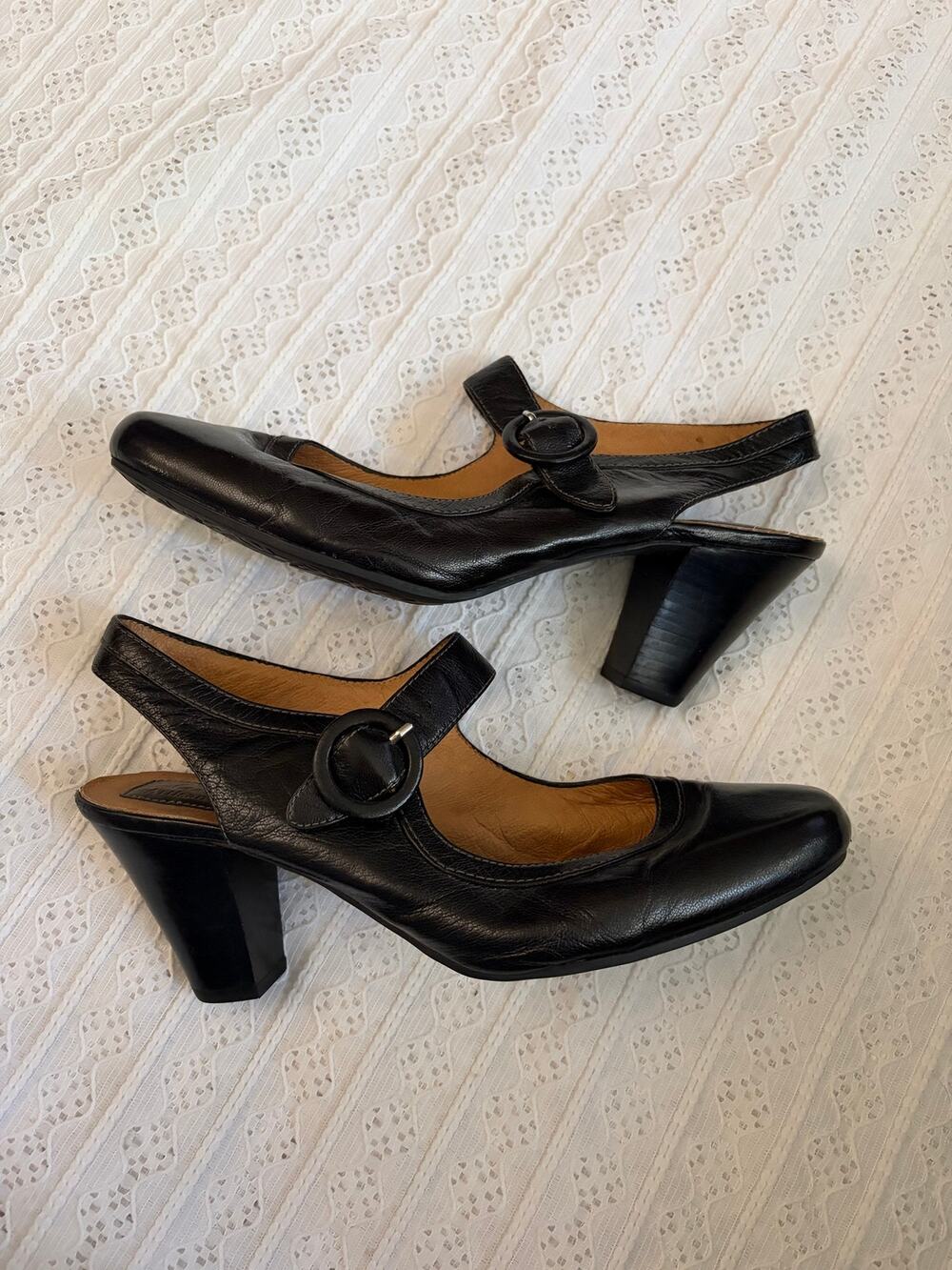 Clarks Artisan Women's 11M Black Leather Mary Jane Slingback Heels Buckle